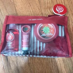 The Body shop gift set strawberry
